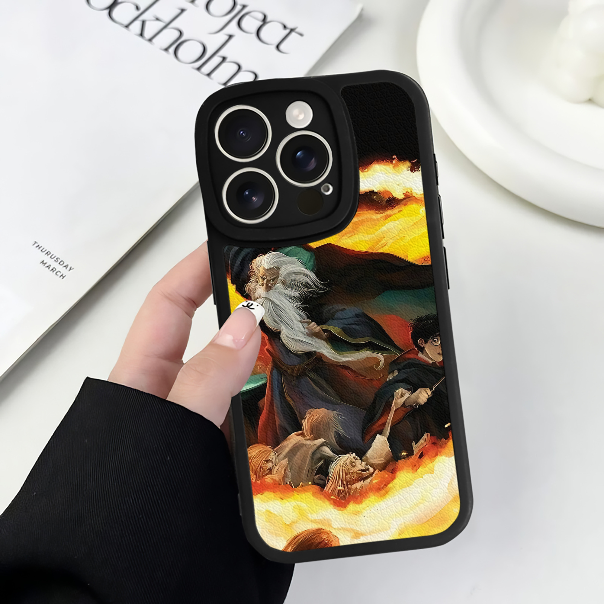 （画像用） Harry Potter ハリー・ポッターシリーズ 【iPhone 16シリーズ対応】シリコンスマホケース（レザー調） 材質：シリコン